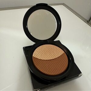 Make Up For Ever Pro Sculpting Duo 2 Highlight / Bronzer Duo Palette